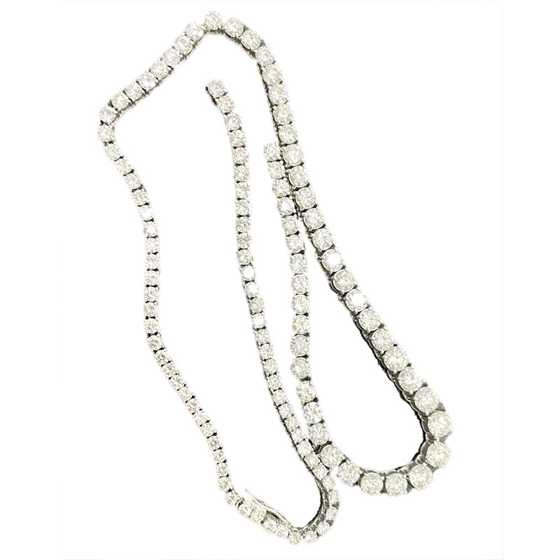 切れたネックレス